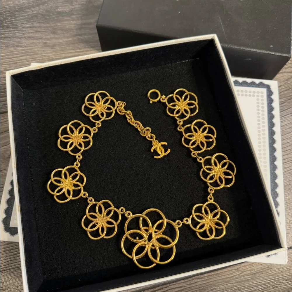 Vintage Chanel Gold CC Flower Collar Necklace